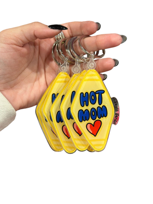 Hot Mom-Keychain